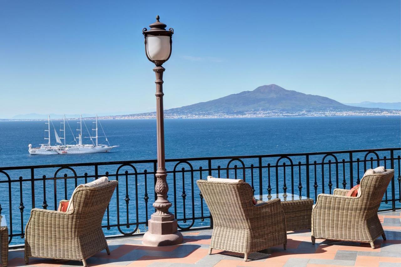 Grand Hotel Royal Sorrento Bagian luar foto