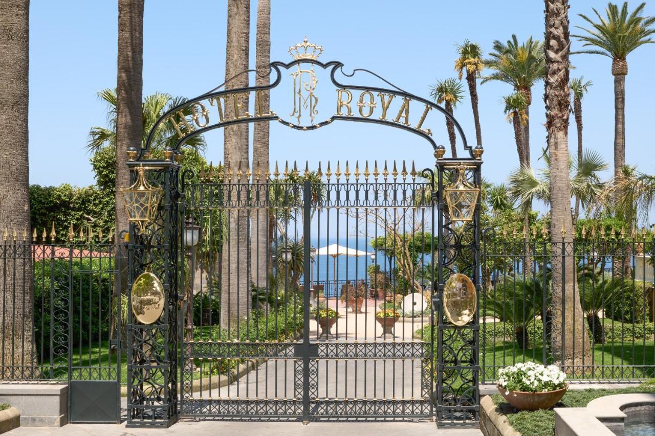 Grand Hotel Royal Sorrento Bagian luar foto