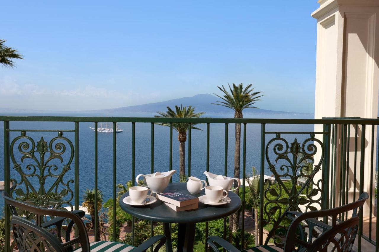 Grand Hotel Royal Sorrento Bagian luar foto