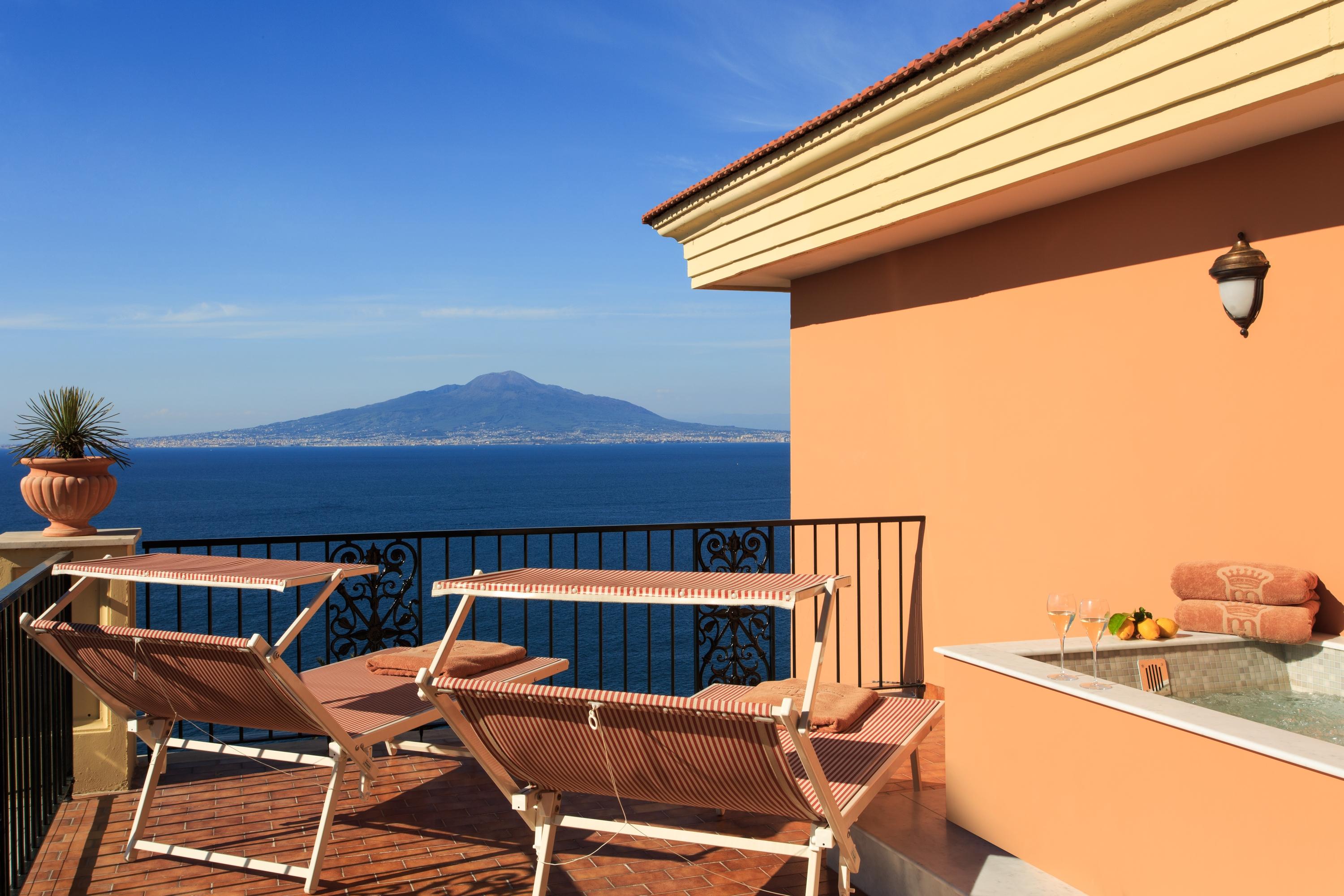 Grand Hotel Royal Sorrento Bagian luar foto