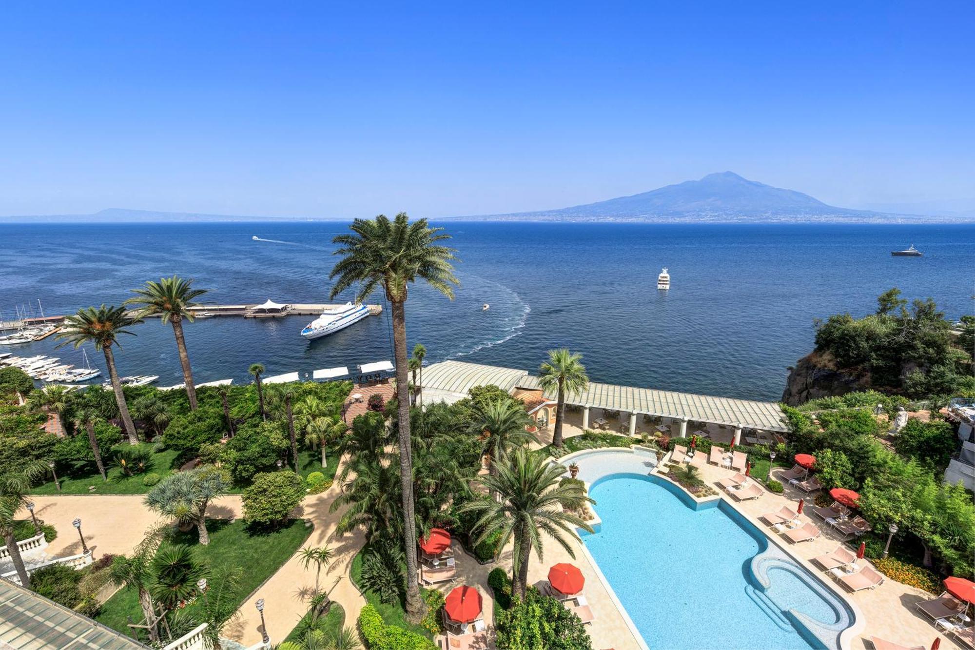 Grand Hotel Royal Sorrento Bagian luar foto
