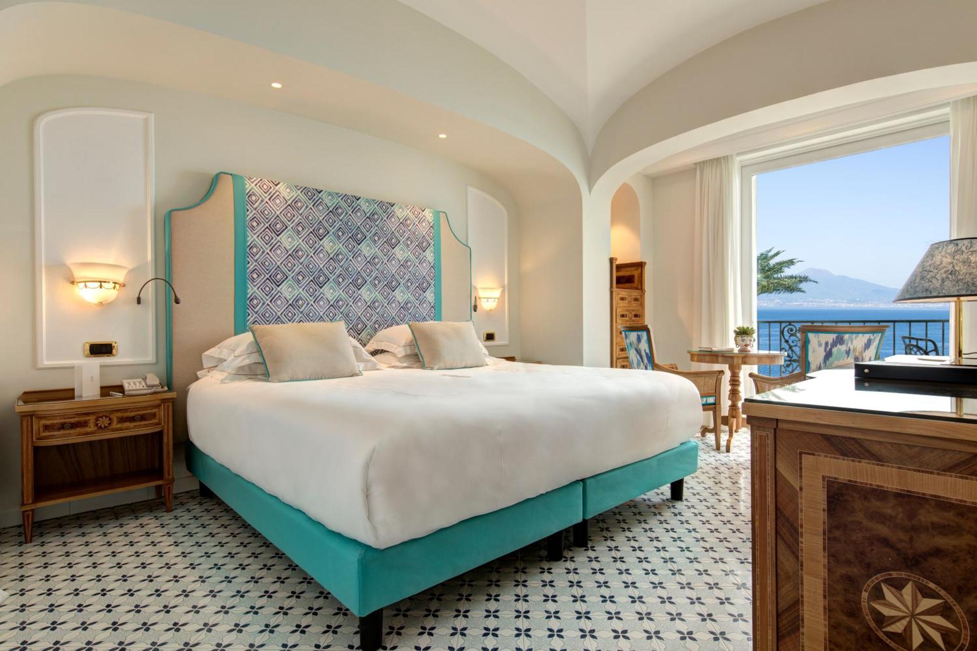 Grand Hotel Royal Sorrento Bagian luar foto