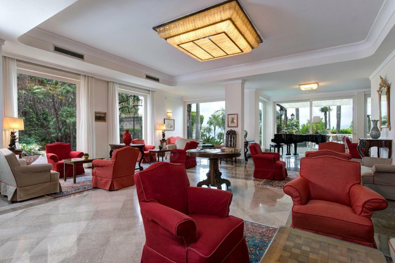 Grand Hotel Royal Sorrento Bagian luar foto